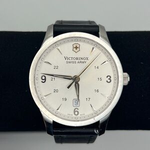 Victorinox Men’s Swiss Army Alliance Swiss made Silver Watch Working